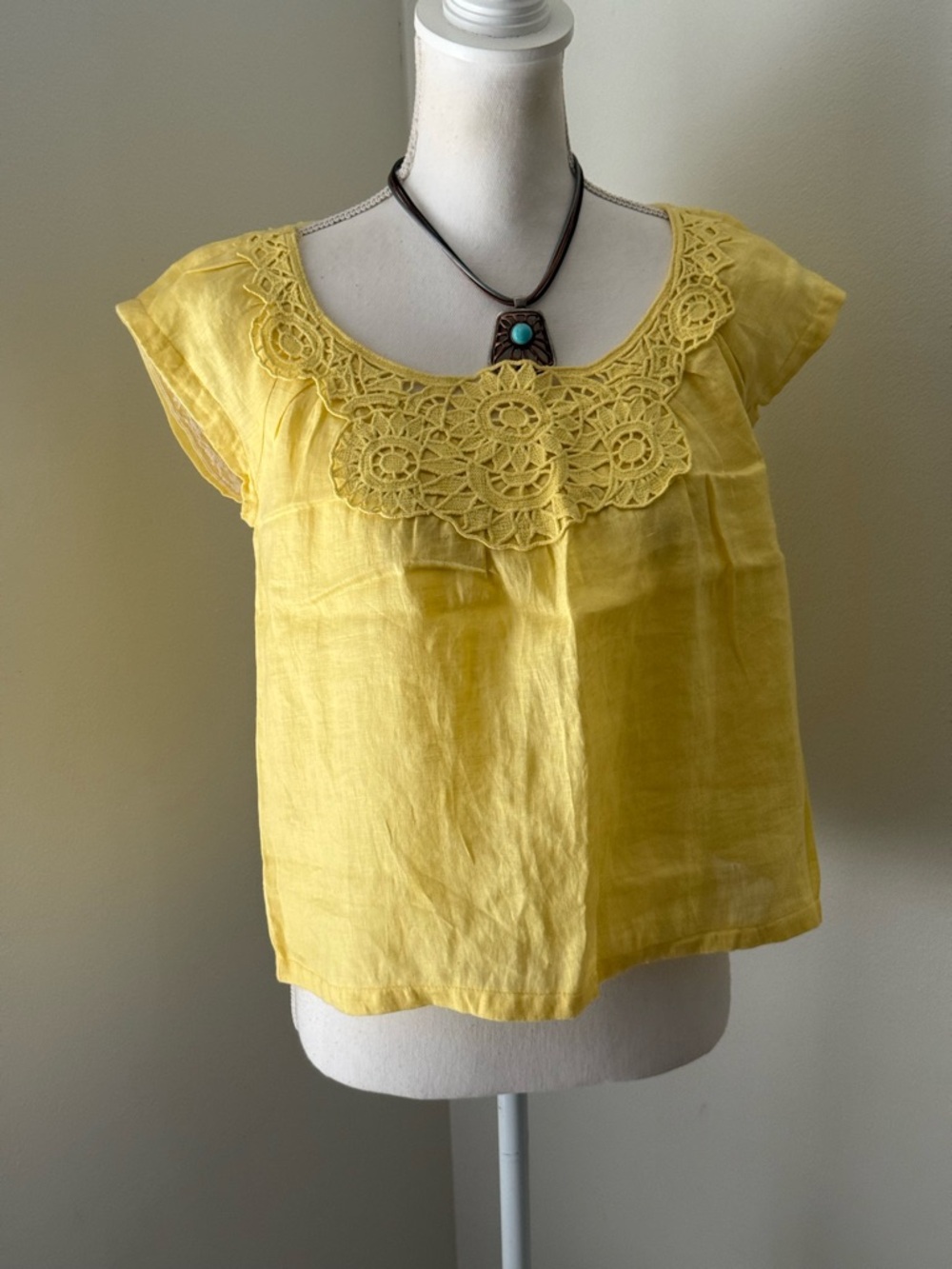 Sophie Max Yellow Crochet Yoke Cap-Sleeve Linen Top